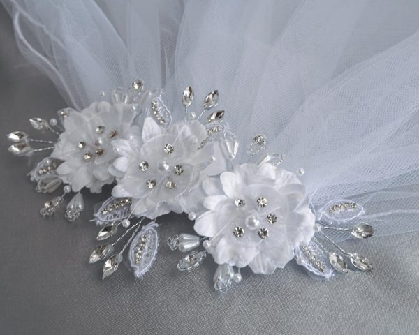 T 311 CB — T-311 WHT 24" veil on comb - Silk & Organza flowers with pearls & rhinestones - Veils