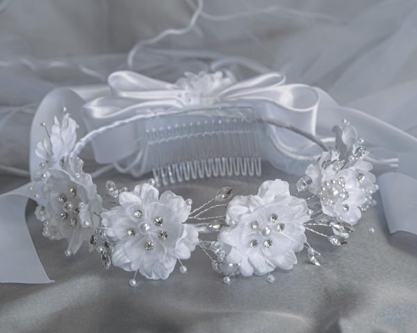 T 507 CB — T-507 WHT 24" veil - Silk & Organza flowers with pearls & rhinestones - Veils